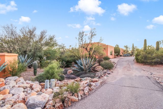 4422 E Cerrada Del Charro, Tucson, AZ 85718