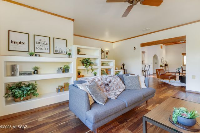 4422 E Cerrada Del Charro, Tucson, AZ 85718