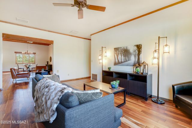 4422 E Cerrada Del Charro, Tucson, AZ 85718