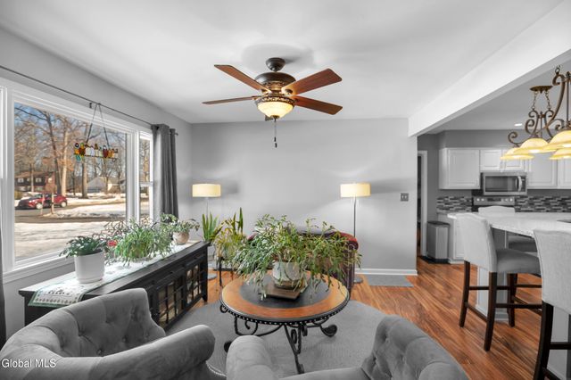 15 Cedarwood Drive, Queensbury, NY 12804