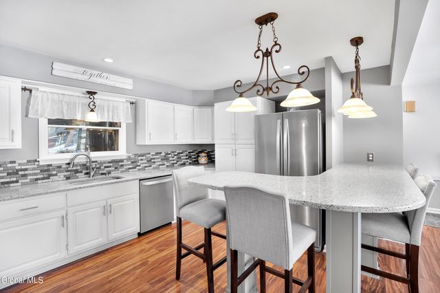 15 Cedarwood Drive, Queensbury, NY 12804