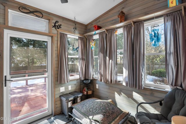 15 Cedarwood Drive, Queensbury, NY 12804