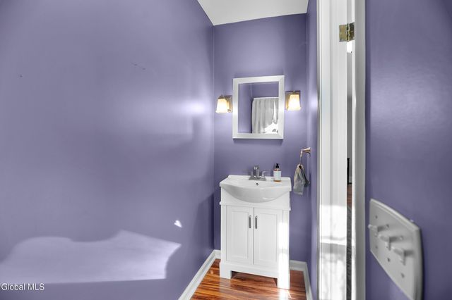 15 Cedarwood Drive, Queensbury, NY 12804