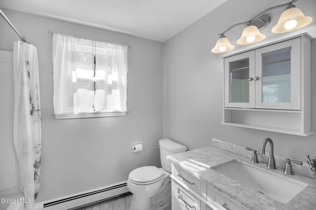 15 Cedarwood Drive, Queensbury, NY 12804