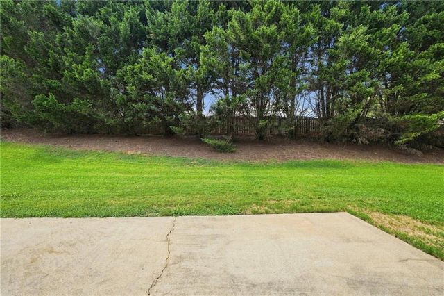 20 Brightwater Cove, Dallas, GA 30157