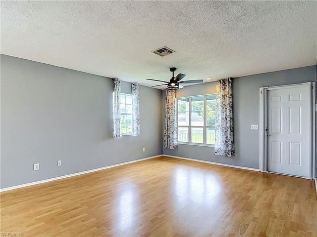 3254 Nancy CT, Lehigh Acres, FL 33971