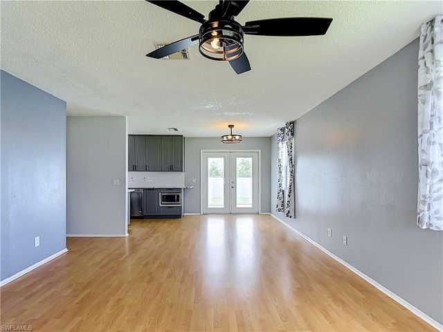 3254 Nancy CT, Lehigh Acres, FL 33971