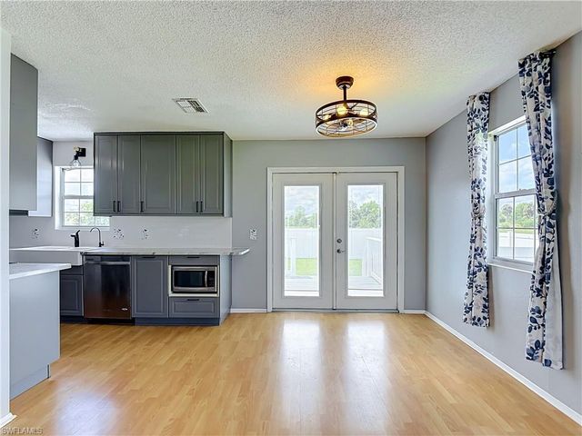 3254 Nancy CT, Lehigh Acres, FL 33971