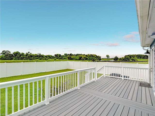 3254 Nancy CT, Lehigh Acres, FL 33971