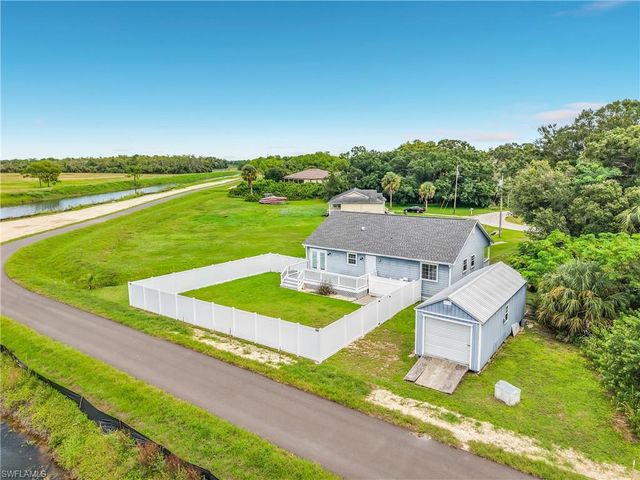 3254 Nancy CT, Lehigh Acres, FL 33971