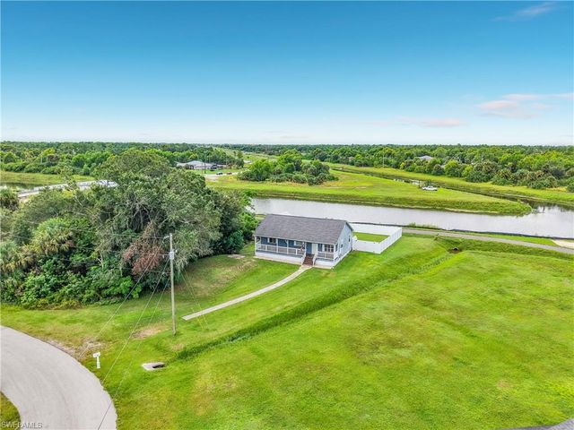 3254 Nancy CT, Lehigh Acres, FL 33971
