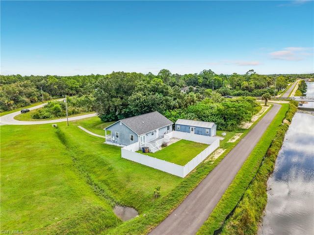 3254 Nancy CT, Lehigh Acres, FL 33971