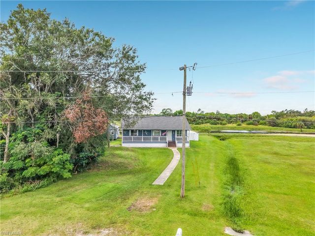 3254 Nancy CT, Lehigh Acres, FL 33971