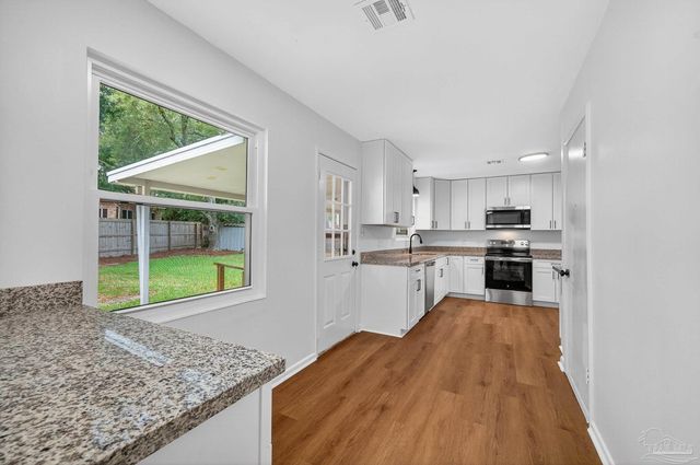4998 Prieto Dr, Pensacola, FL 32506