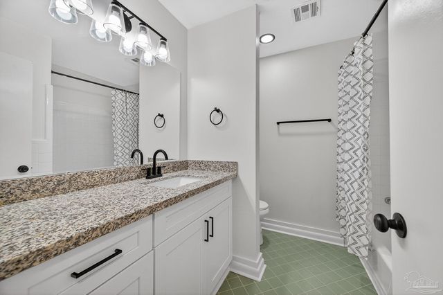 4998 Prieto Dr, Pensacola, FL 32506