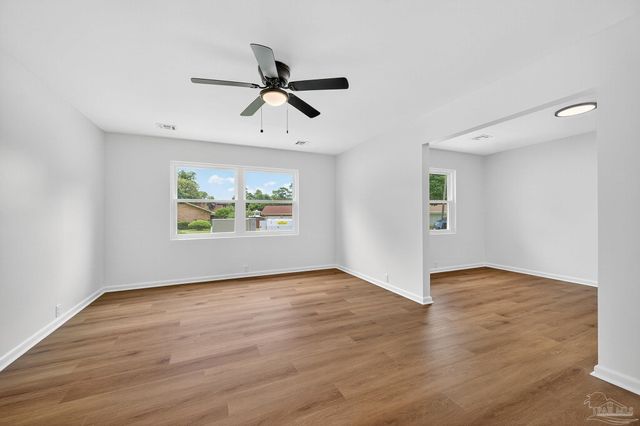 4998 Prieto Dr, Pensacola, FL 32506