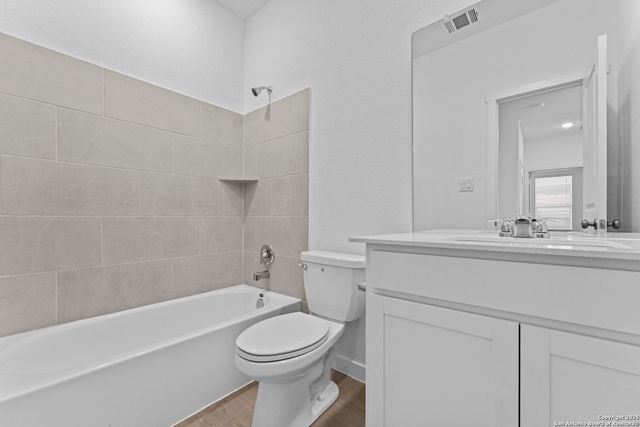 740 Horsetail Ln, New Braunfels, TX 78130