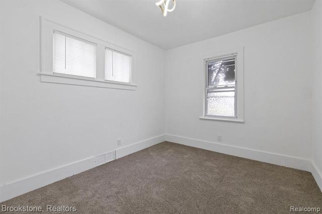 4760 Curtis Street, Dearborn, MI 48126