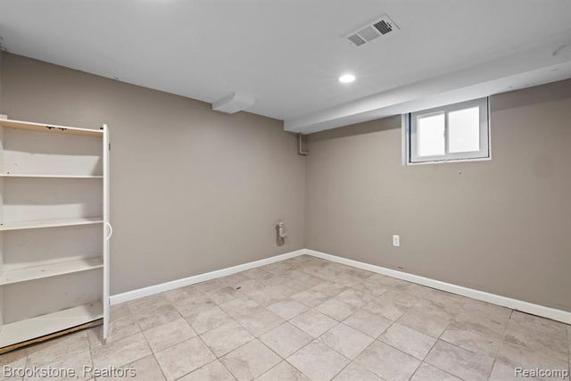 4760 Curtis Street, Dearborn, MI 48126