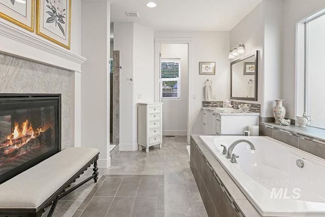 5893 N Senita Hills Ave, Meridian, ID 83646