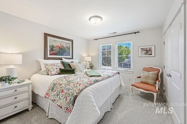 5893 N Senita Hills Ave, Meridian, ID 83646