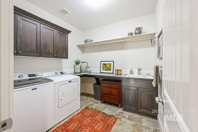 5893 N Senita Hills Ave, Meridian, ID 83646