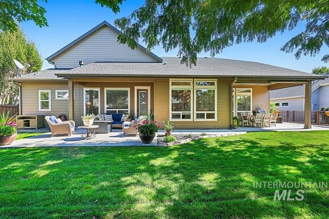 5893 N Senita Hills Ave, Meridian, ID 83646