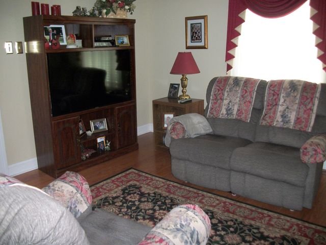 411 5th Ave, Columbia, TN 38401