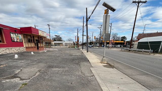 103 theo, San Antonio, TX 78214