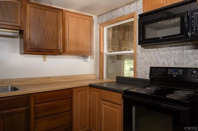 8424 Turin Road, Rome, NY 13440