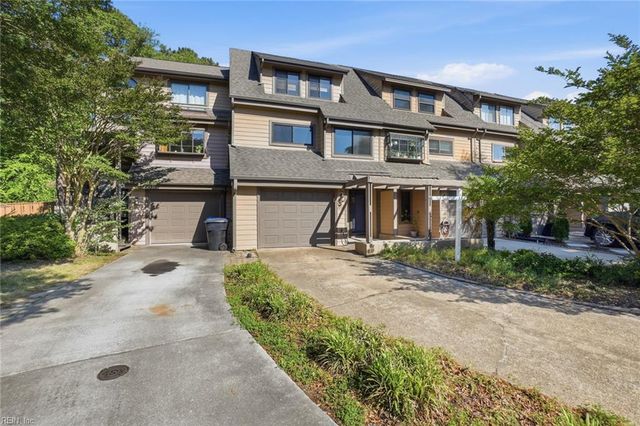 2203 Hermit Thrush LN, Virginia Beach, VA 23455