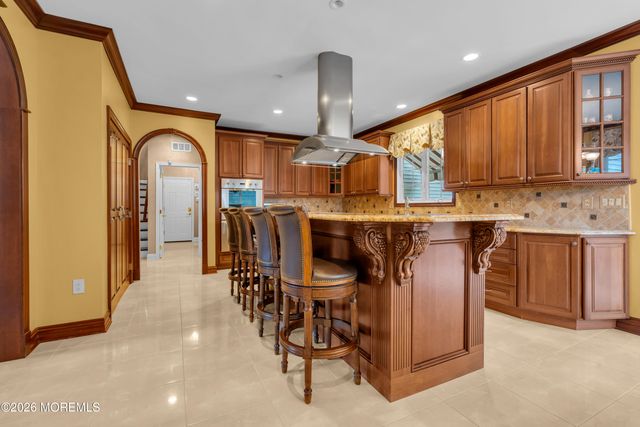 24 Alexis Drive, Farmingdale, NJ 07727