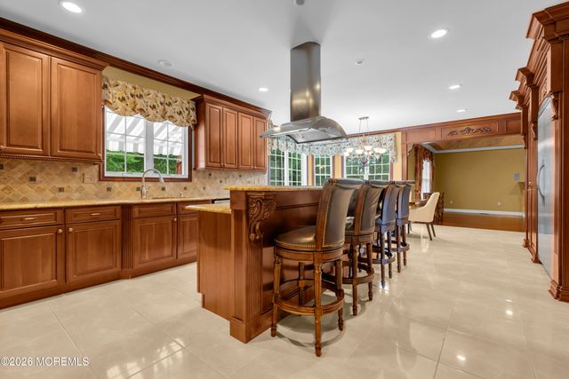 24 Alexis Drive, Farmingdale, NJ 07727