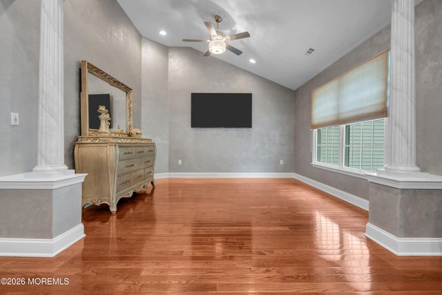 24 Alexis Drive, Farmingdale, NJ 07727