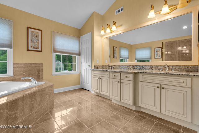 24 Alexis Drive, Farmingdale, NJ 07727
