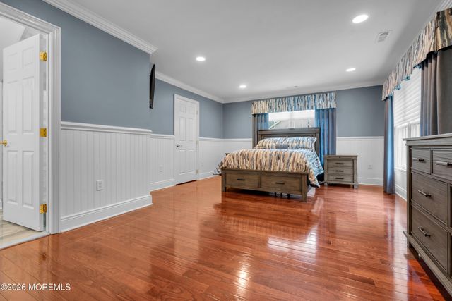24 Alexis Drive, Farmingdale, NJ 07727