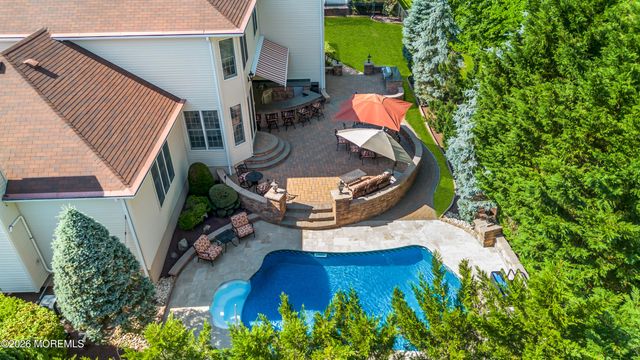 24 Alexis Drive, Farmingdale, NJ 07727