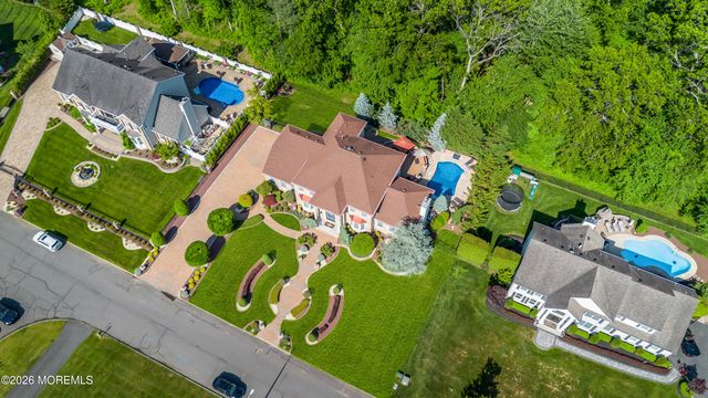 24 Alexis Drive, Farmingdale, NJ 07727