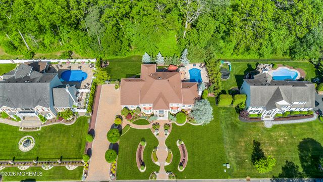 24 Alexis Drive, Farmingdale, NJ 07727