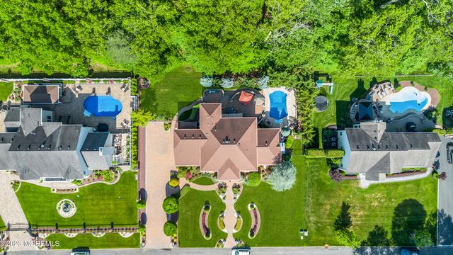 24 Alexis Drive, Farmingdale, NJ 07727
