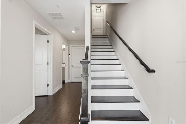 4921 W PAUL AVENUE 5, Tampa, FL 33611