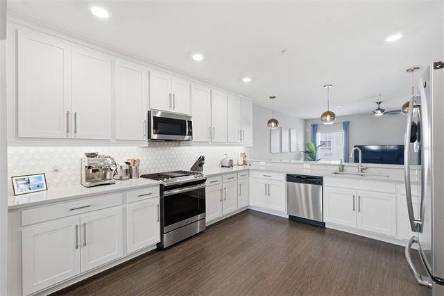 4921 W PAUL AVENUE 5, Tampa, FL 33611