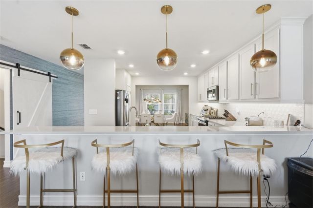 4921 W PAUL AVENUE 5, Tampa, FL 33611