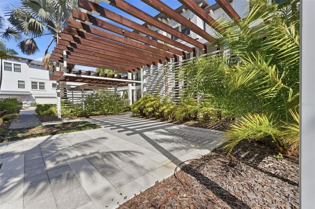 4921 W PAUL AVENUE 5, Tampa, FL 33611