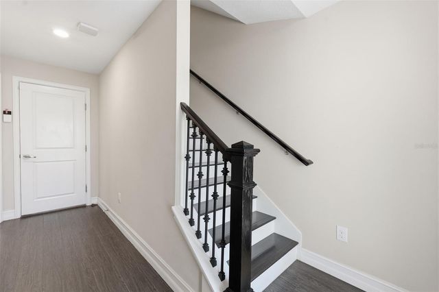 4921 W PAUL AVENUE 5, Tampa, FL 33611