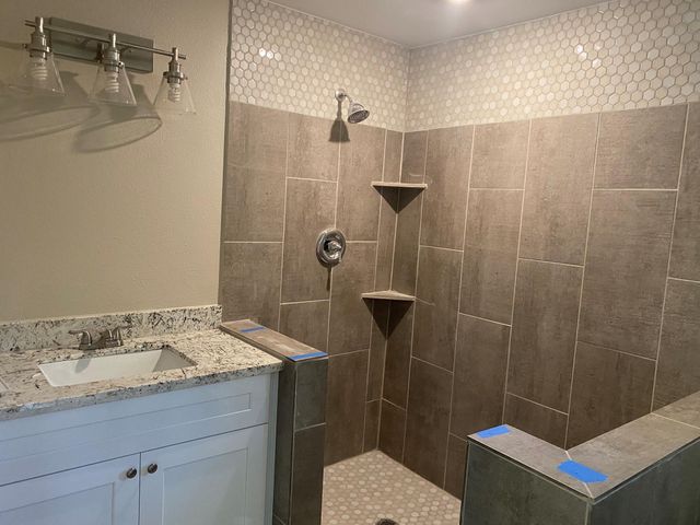 5962 Southwind Street, Houston, TX 77033