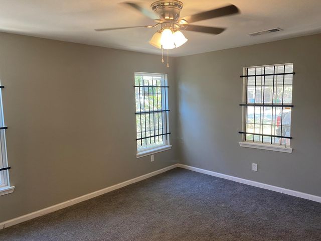 5962 Southwind Street, Houston, TX 77033