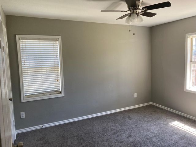 5962 Southwind Street, Houston, TX 77033