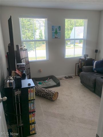 2608 Bishop Oval, Barberton, OH 44203