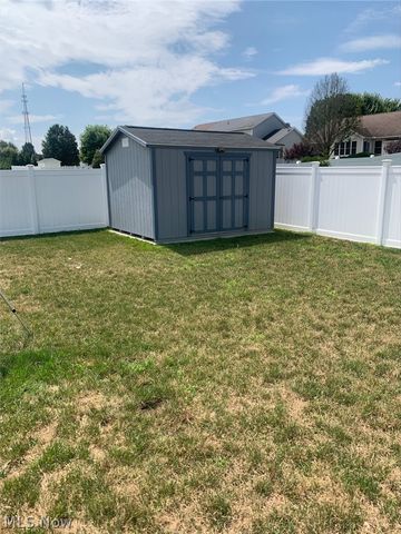 2608 Bishop Oval, Barberton, OH 44203